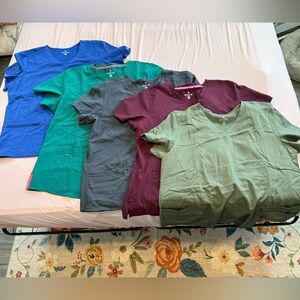 MedCouture Scrub Top Lot L / XL